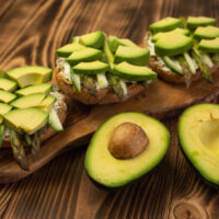 【酪梨】有什么功效和好处？附营养师推介食谱